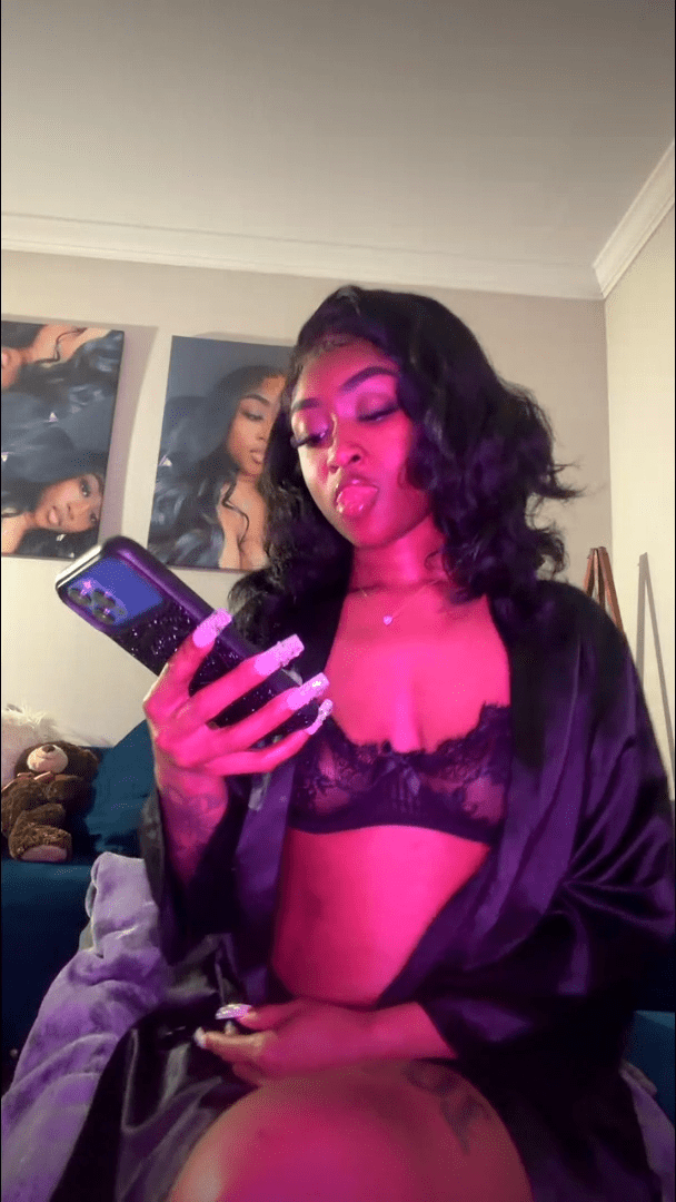 QUEEN ZAEE